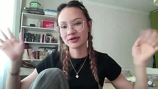 JoyceMonroe_1 webcam