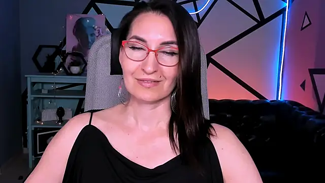 UnaTerra live cam on StripChat