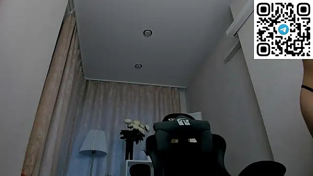 Vanessa_Harr1s live cam on StripChat