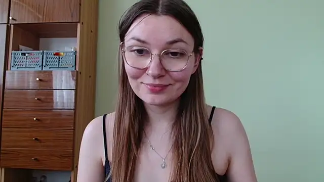 LooveELLYx webcam