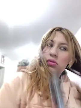 Lola_scott live cam on StripChat