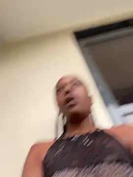 sis27 (F young) - Ride dildo on balcony 😜🤪