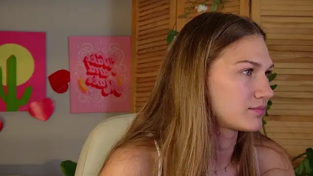 Sweet_Emilya live cam on StripChat