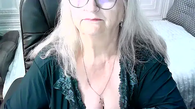 LolkaAlyss webcam