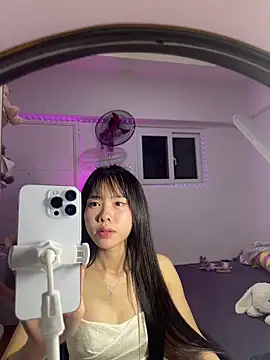Lov3lily webcam