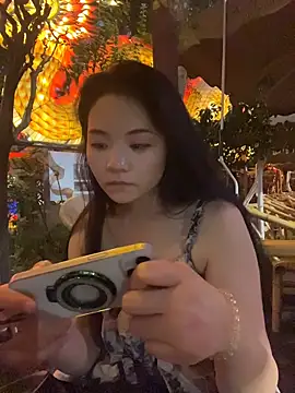 xiaochengzi505 (F milf) - 国王指定一个任务