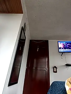maynor_1998 live cam