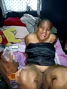 ChubbyMidgetxxx19