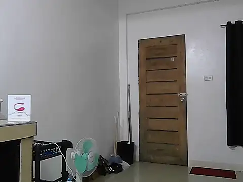 cumslut_selena69 live cam