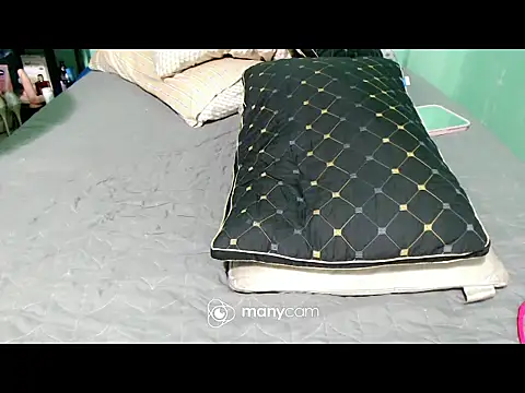 SeductiveNikki webcam
