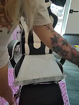 ThatAltGirl