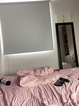 Velma_star live cam on StripChat