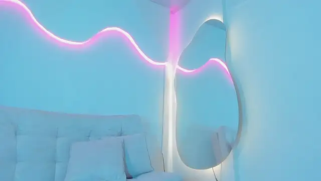 ArohomLester_ webcam