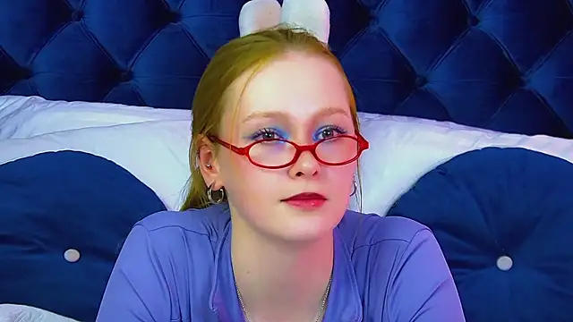 AgataFoxley webcam
