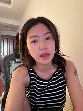 Olivia_PINK0322 webcam