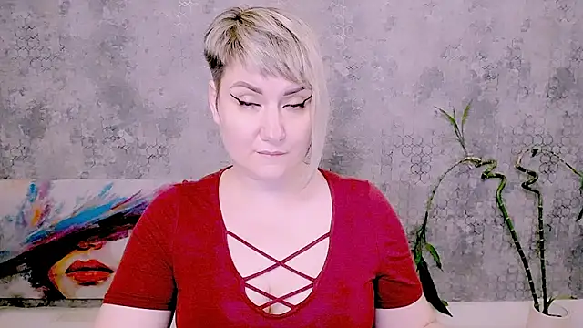 Djullia live cam on StripChat