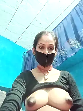 Nandani-758 webcam