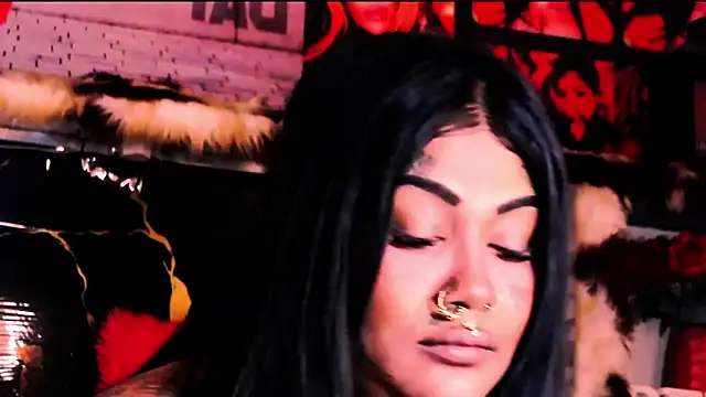 indian_dreamgirl webcam