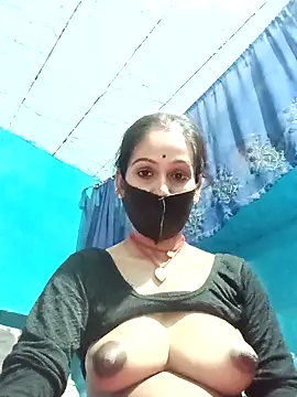 Nandani-758 webcam