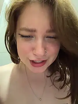lucy-joy's live cam