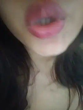 Cute_Riddhi's live cam