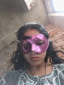 Hot_Mahira69 live cam preview on Stripchat