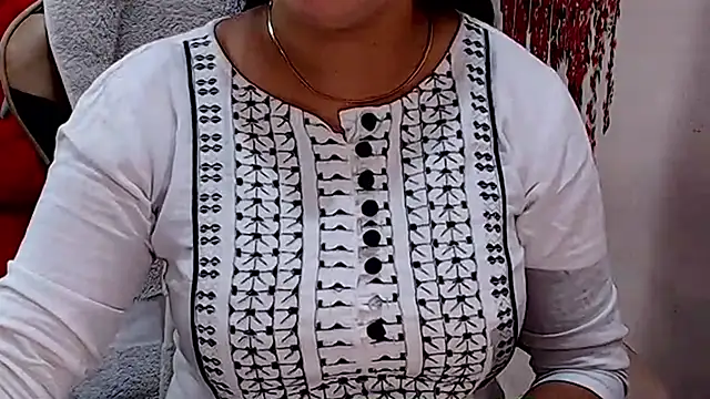 cute_shanaya_143 (F milf) - MAKE MY DAY🌹🌹