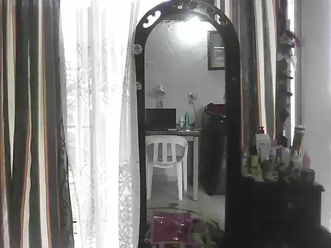 MiaNicole_