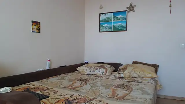 SugarTati webcam