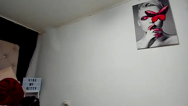 sweet_candyy__ - Sweet_Candyy__'s free webcam - UK Sex Cams