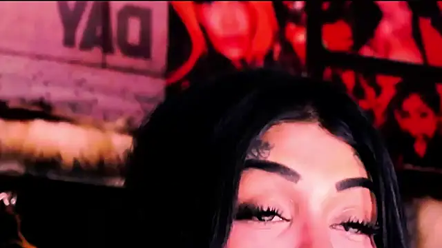 indian_dreamgirl webcam