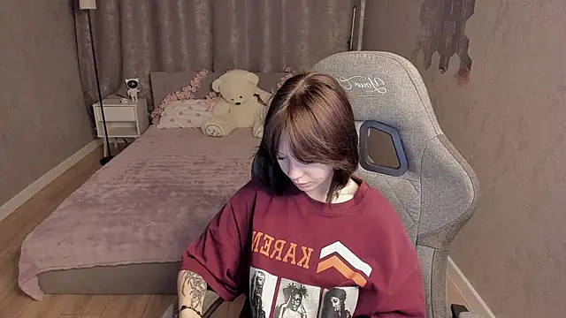 Loly_Cuttie webcam