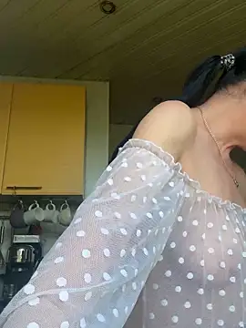 Amberhotqueen webcam