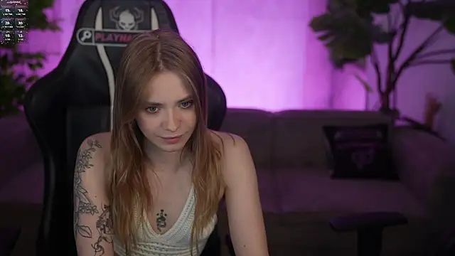 Angy_Netal webcam