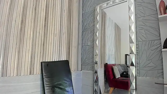 BriannaChelsea webcam