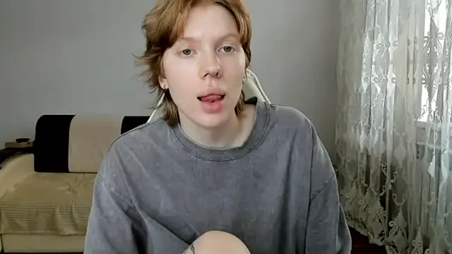 StellaDavis webcam