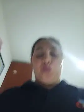 MirandaSoto webcam