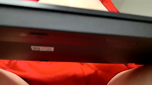 Renattasweetboobs webcam