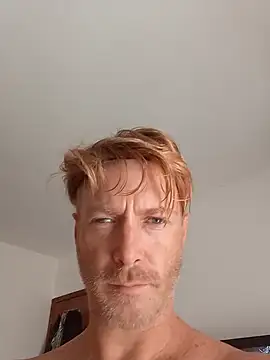 Loiroatv36 live cam on StripChat