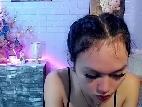 itsyourjoanna live cam on StripChat