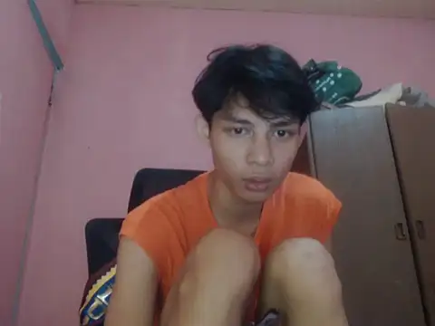 kyoshi_19 (M twink) - Fash dick 25 token, cum in public