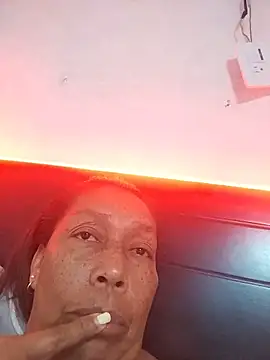 Ruby-Hot-Milf webcam