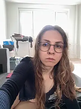SweetLuna96 webcam