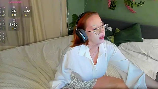 Maya_foxy webcam