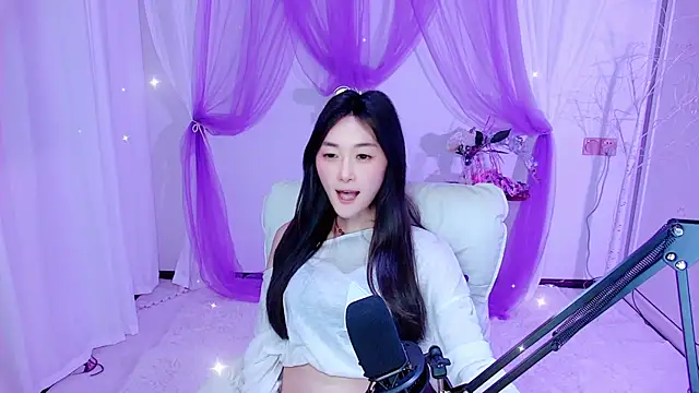 Tili_Lucky webcam