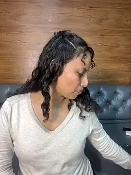 pisciana_ - Pisciana_'s free webcam - UK Sex Cams