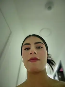 Aitana06 live cam on StripChat