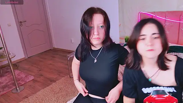 RuthHalll webcam