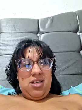 ZaidaWet live cam on StripChat