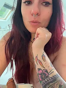 LunaMoongirl webcam